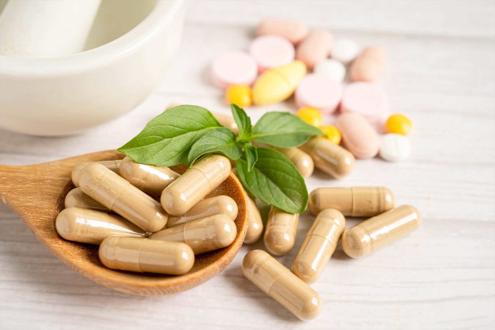 Herbal capsules and botanical ingredient formats